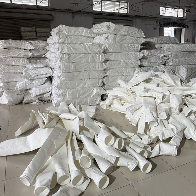 Filter Bags Filter bags are one of the most important filtration components in industrial dust collection systems, designed to capture solid particles, dust, and industrial pollutants from airflow while allowing clean air to pass through .